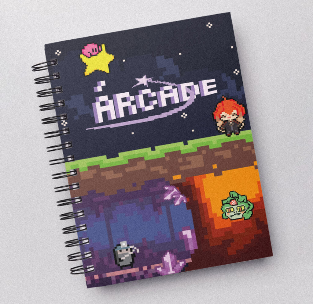mockup-cuaderno-ilustracion-digital-pixel-art Mockup de un cuaderno con diseño de ilustración digital en pixel art. La portada muestra una escena de videojuego para el sistema infográfico con el título 'Arcade